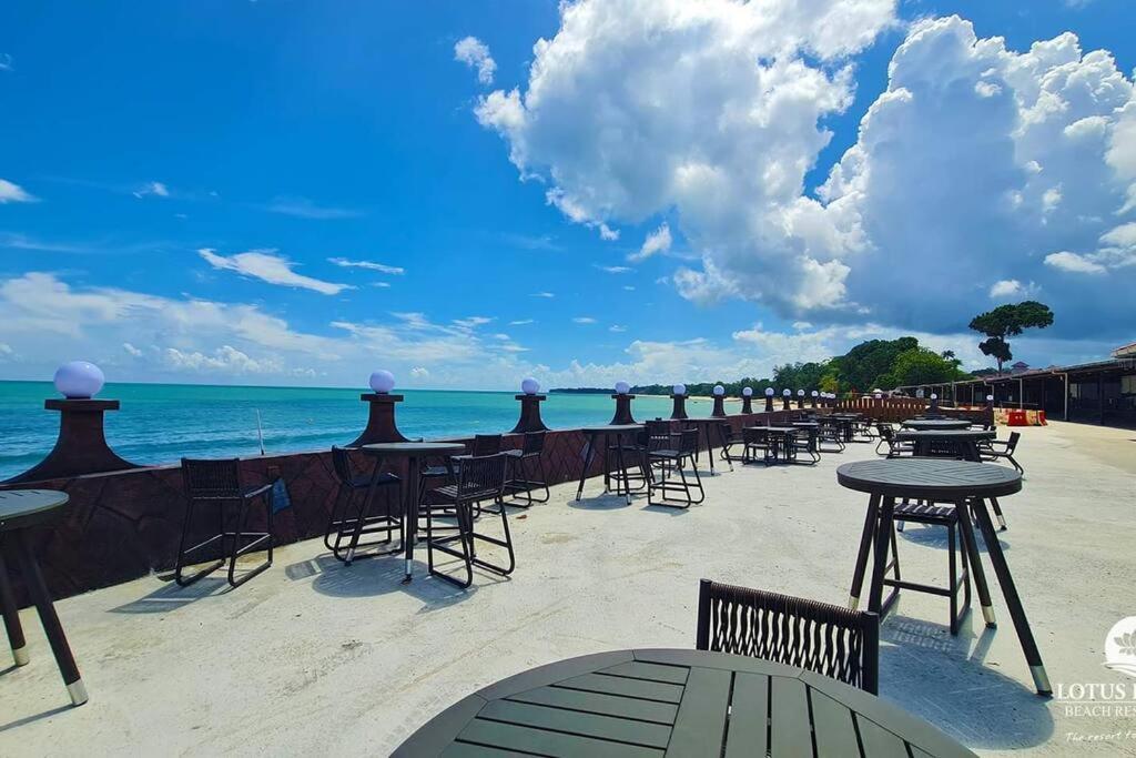 Lotus Desaru Beach Resort, 2 Bdrms, W/Splash Park Bandar Penawar エクステリア 写真
