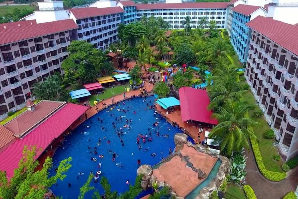 Lotus Desaru Beach Resort, 2 Bdrms, W/Splash Park Bandar Penawar エクステリア 写真