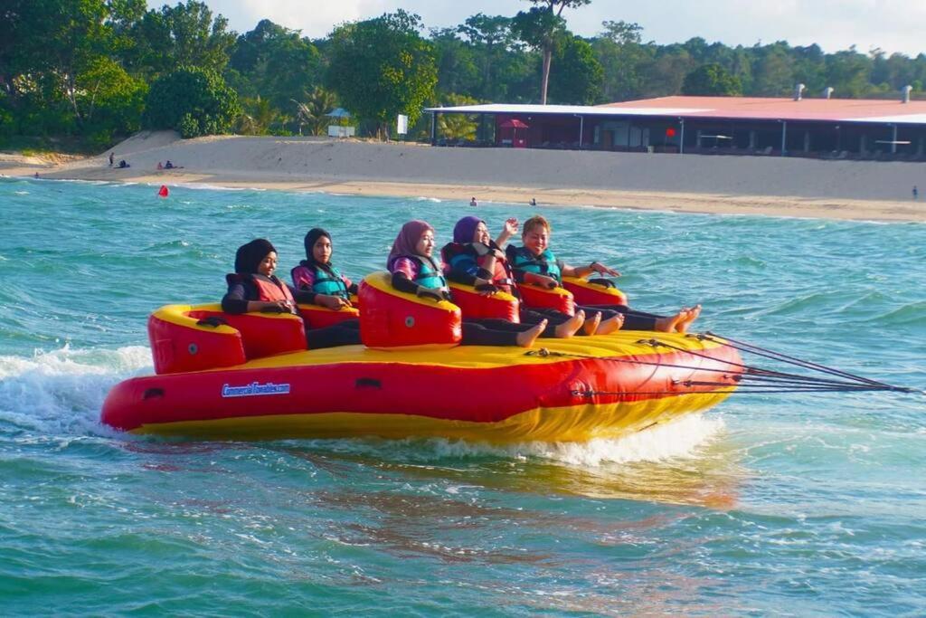 Lotus Desaru Beach Resort, 2 Bdrms, W/Splash Park Bandar Penawar エクステリア 写真