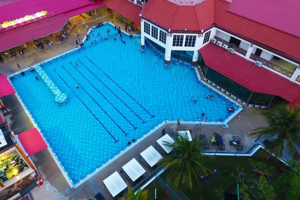Lotus Desaru Beach Resort, 2 Bdrms, W/Splash Park Bandar Penawar エクステリア 写真