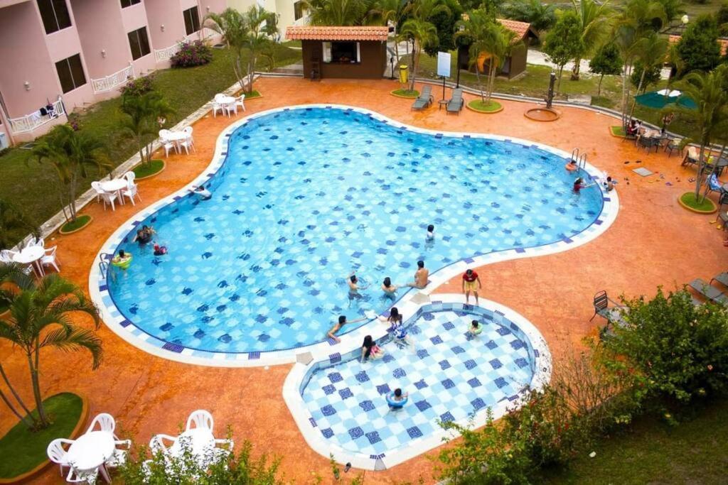 Lotus Desaru Beach Resort, 2 Bdrms, W/Splash Park Bandar Penawar エクステリア 写真