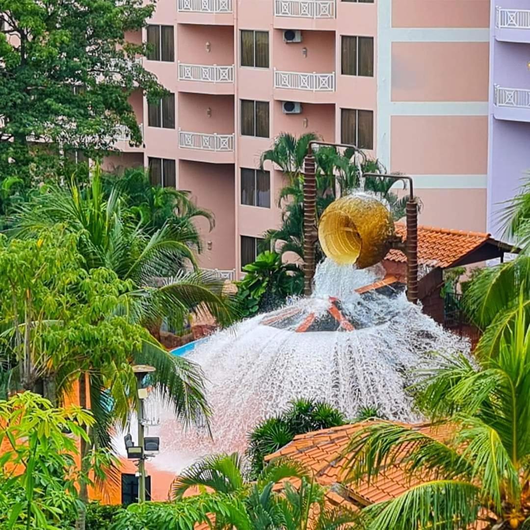 Lotus Desaru Beach Resort, 2 Bdrms, W/Splash Park Bandar Penawar エクステリア 写真